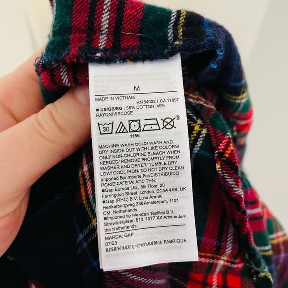 GAP Boyfriend Flannel - Picture 5 of 5